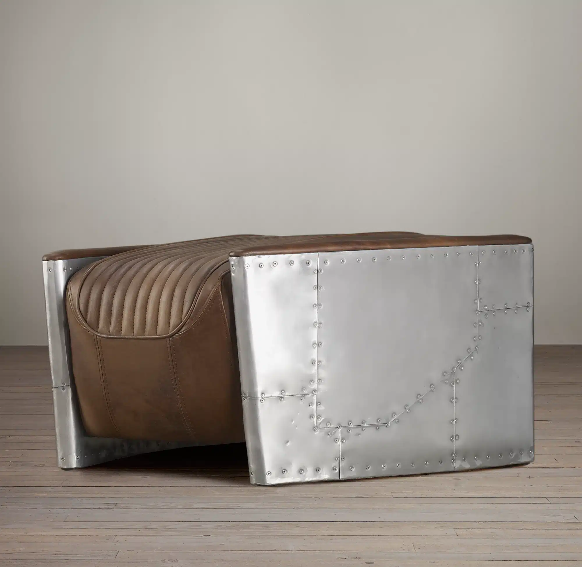 An awesome high quality Aviator leather pouf to complete your Aviator lounge chair.